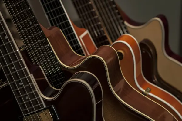 Onde apoiar o violão dentro de casa com segurança